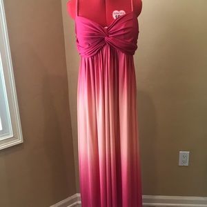 Stunning Bisou Bisou Ombré Maxi Dress